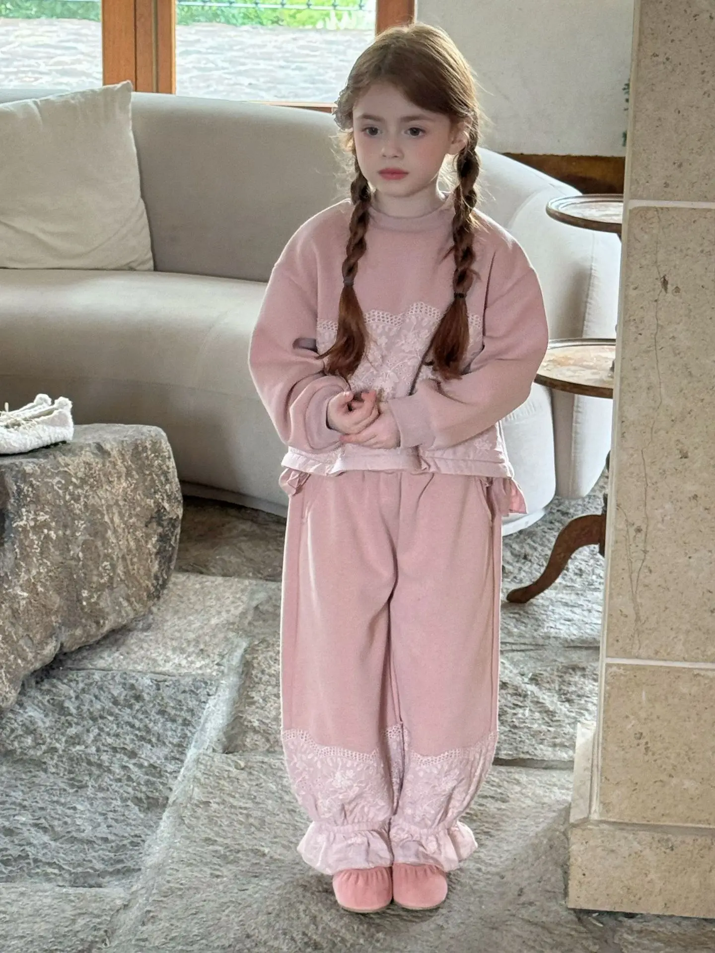 

2025 Winter New Children's Clothing Kids Girls Clothes Cute Lace Two Piece Set Casual Sweatshirts Pants Set