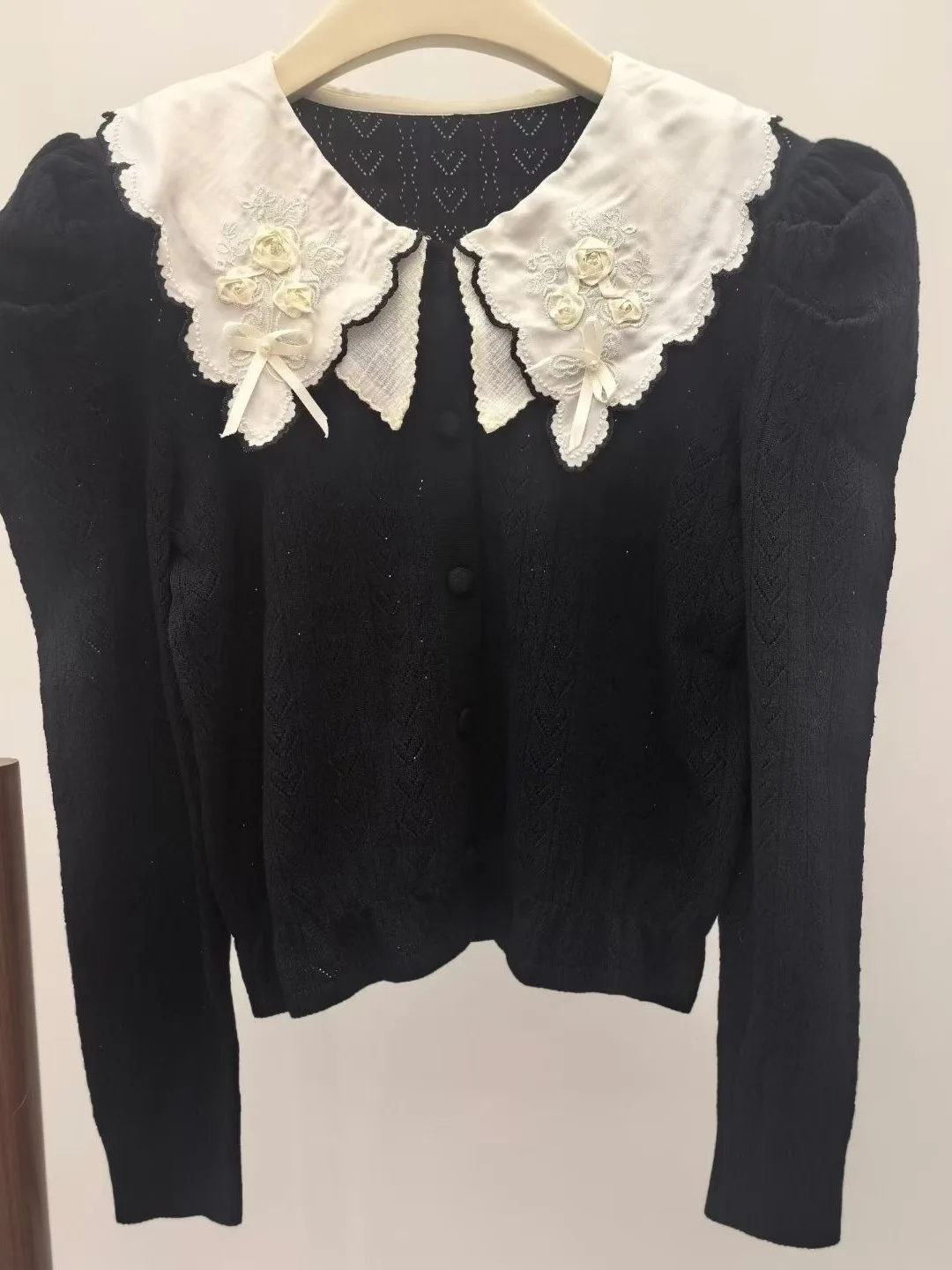 Elegant European Style Embroidered Floral Stand Collar Bubble Sleeve Long Sleeve Knitted Open Cardigan Women's Top