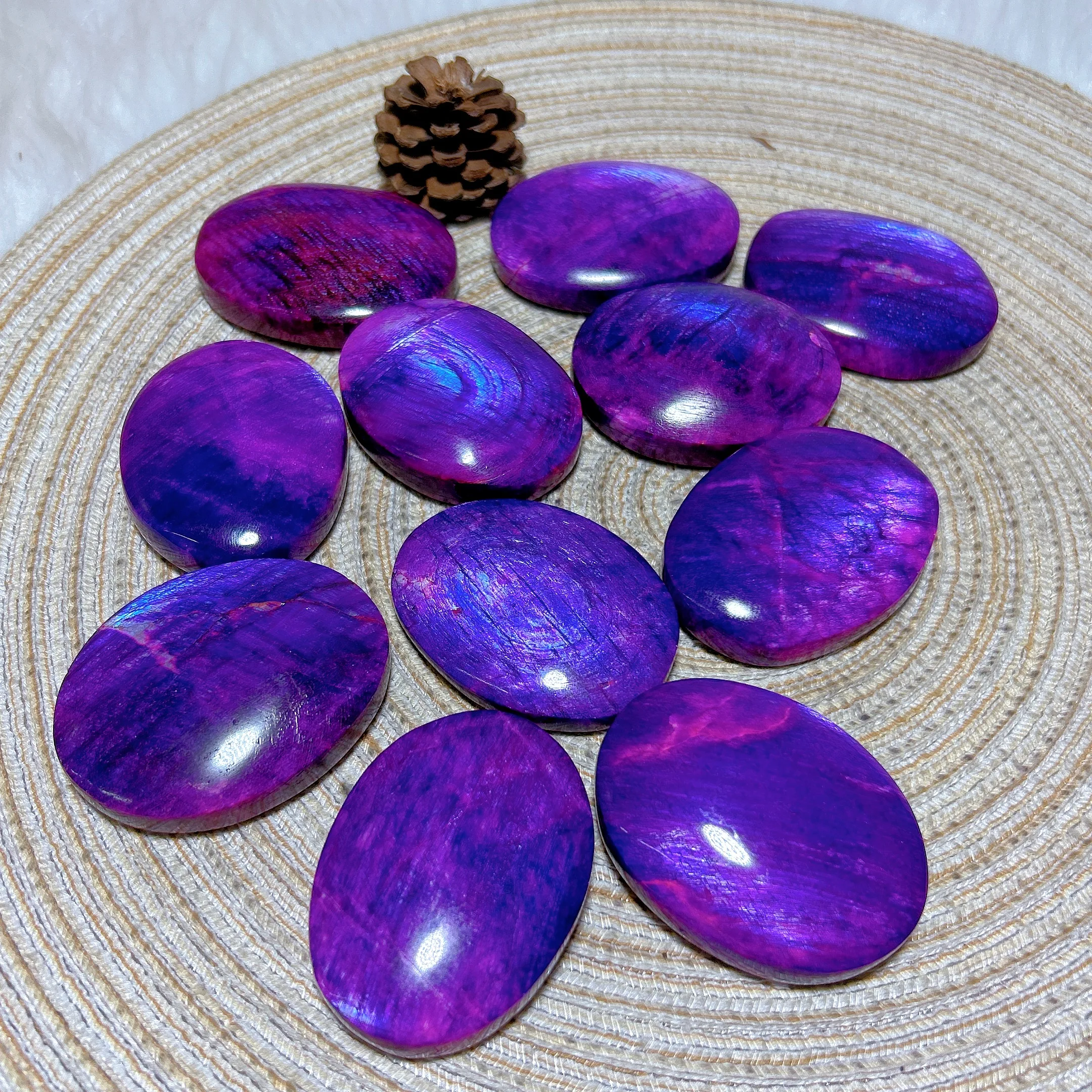 شفاء جودة عالية الكريستال الطبيعي الأرجواني البنفسجي قوس قزح Moonstone النخيل بالجملة الأحجار الكريمة خام الريكي ديكورات المنزل الهدايا