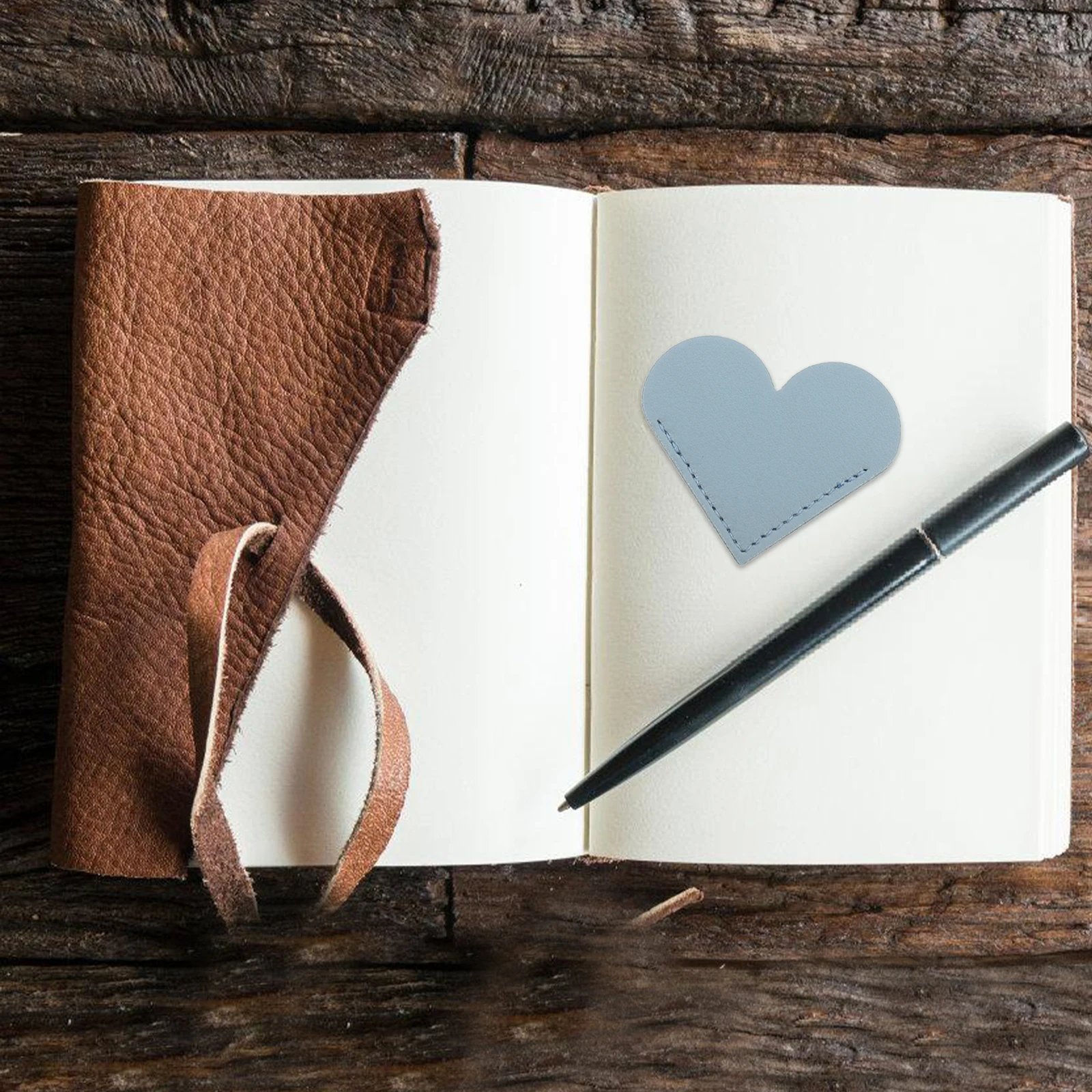 

10pcs Heart Shaped Bookmarks Cute PU Design Practical Accessories Page Corner Protectors