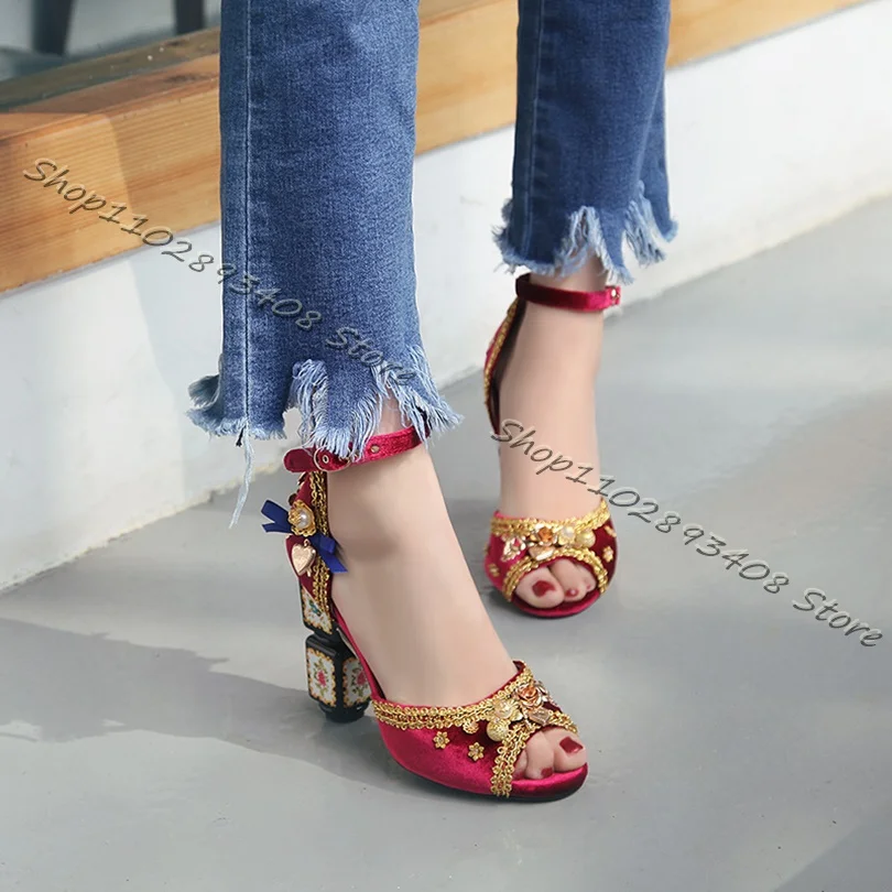 Metal Decor Flock Ethnic Sandals Pointed Toe Strange Style High Heels Sandals Women Retro Style Shoes 2023 Zapatos Para Mujere