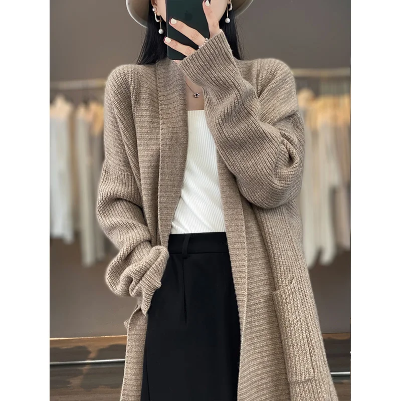 Casual loose fitting cardigan 100% Australian wool women\'s V-neck sweater Long sleeved new knitted autumn and winter overcoat