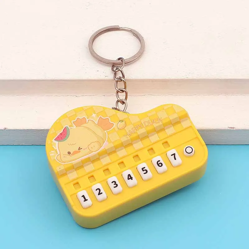 Creative Mini Cartoon Cute Piano Keychain Pendant Handheld Game Machine With Lights Music Simulation Electronic Piano Toy Gifts