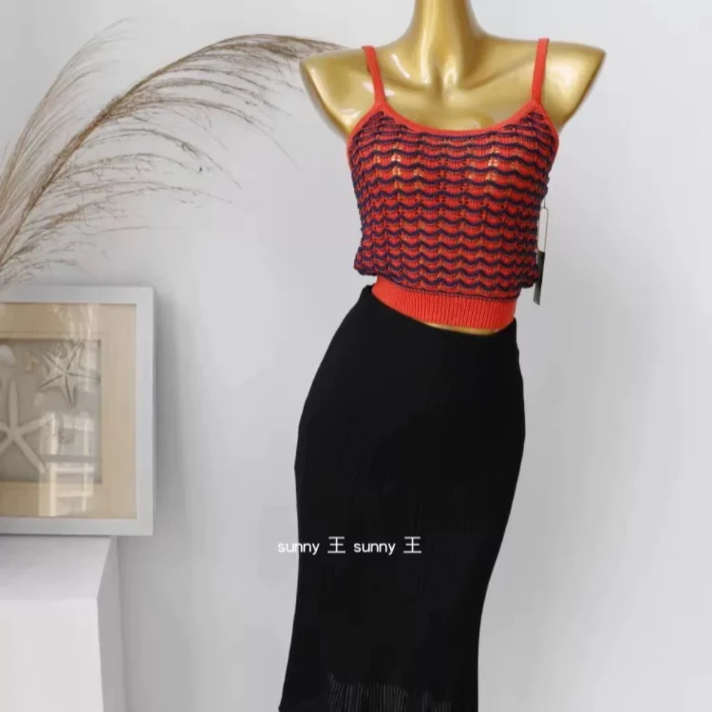 

Micosoni 2026 Summer New Arrival Crochet Flower Vacation Wind Dew Belly Top Knitted High Waist Short Red Suspenders One Size