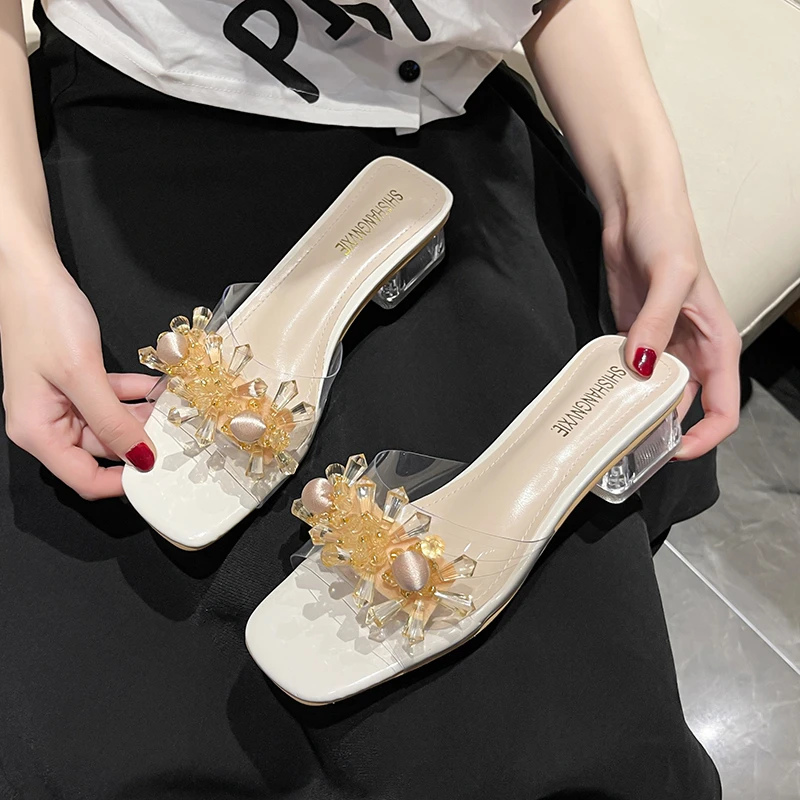 女性の PVC クリスタルハイヒールサンダル夏のファッションドレスシューズ女性オープントゥスリッパ女性透明スクエアヒールサンダル