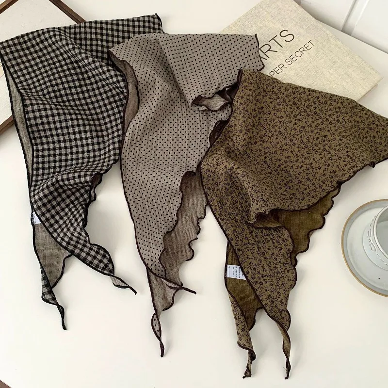 Artistic Floral Triangle Scarf Cotton Linen Premium for Women Spring Autumn Headband Hair Wrap Neck Scarf Soft Breathable Daily view 4