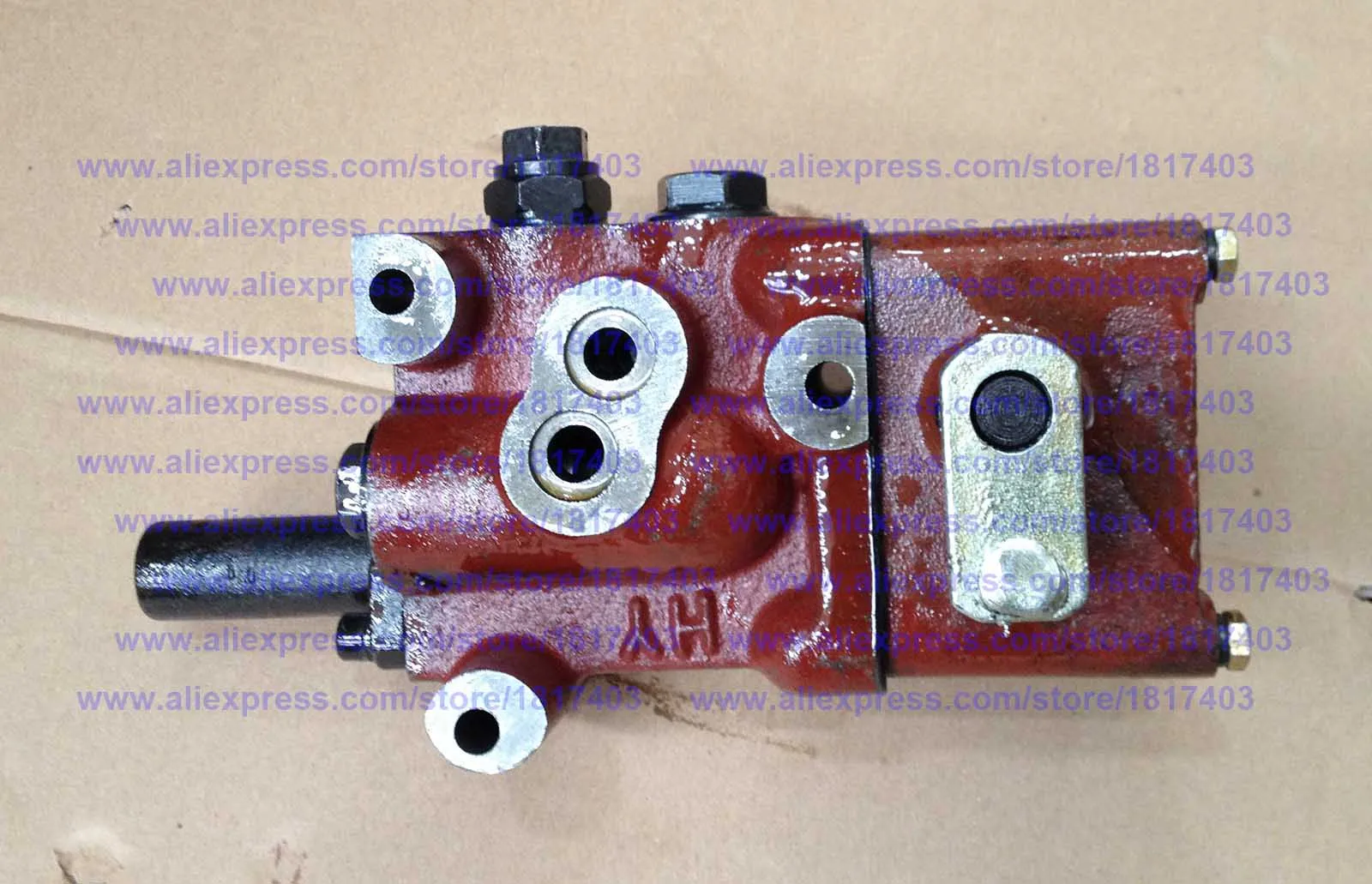 

300.57.001 Distributing Valve for JINMA / JM, FOTON / FT, DONGFENG, CHANGFA, LUZHONG & TAISHAN 30HP-60HP tractors' " HY " Lift