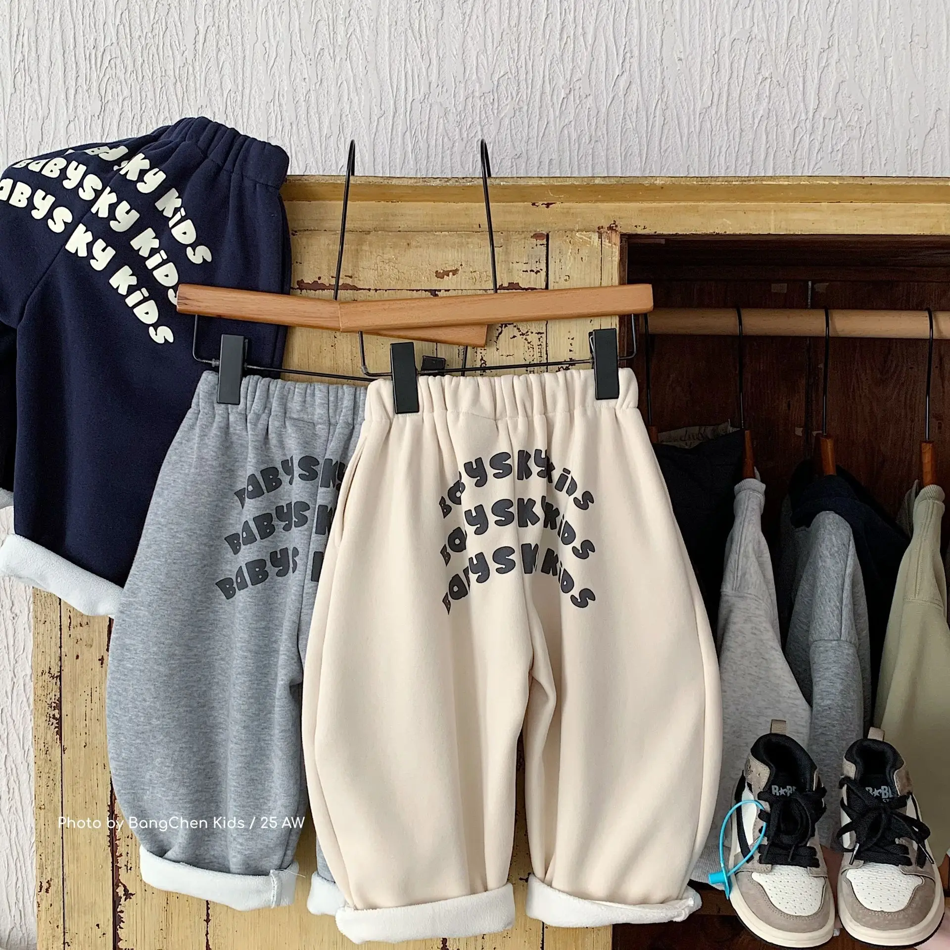 

2025 Winter Kids Baby Boys Pant Letter Printed Thicken Warm Toddler Boys Trouser Casual Fashion Children 3-8Y Boys Sweatpant