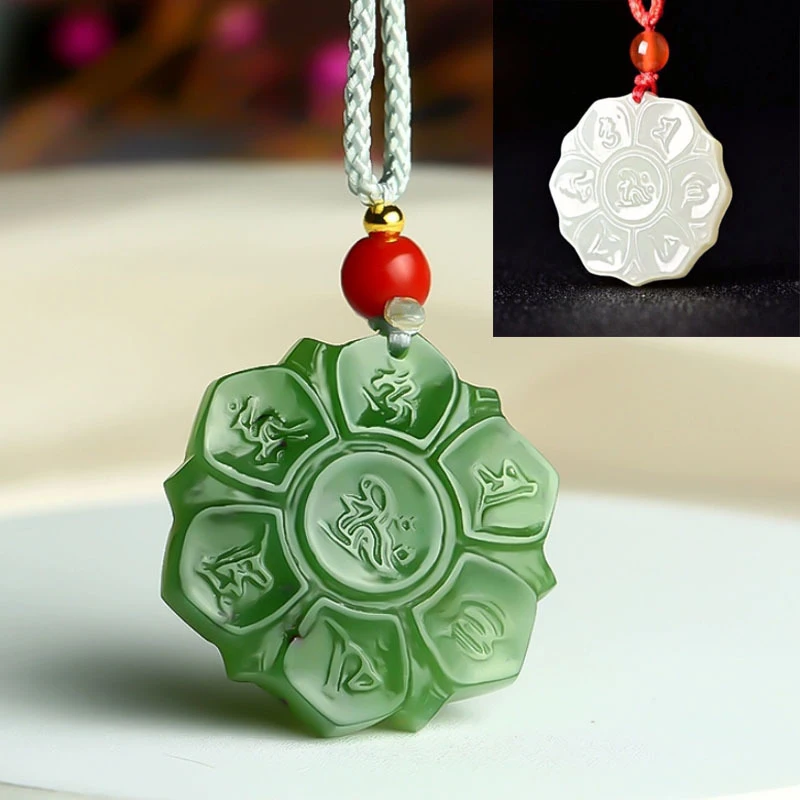 

Spinach green Hetian six-character mantra pendant, light white jade double-sided necklace, exquisite small piece