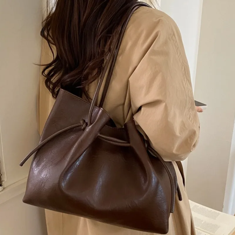 

Повседневная мягкая женская сумка-тоут из искусственной кожи, сумки через плечо для женщин, НОВИНКА 2026 года, высококачественные сумки и кошельки, большие сумки-шопперы