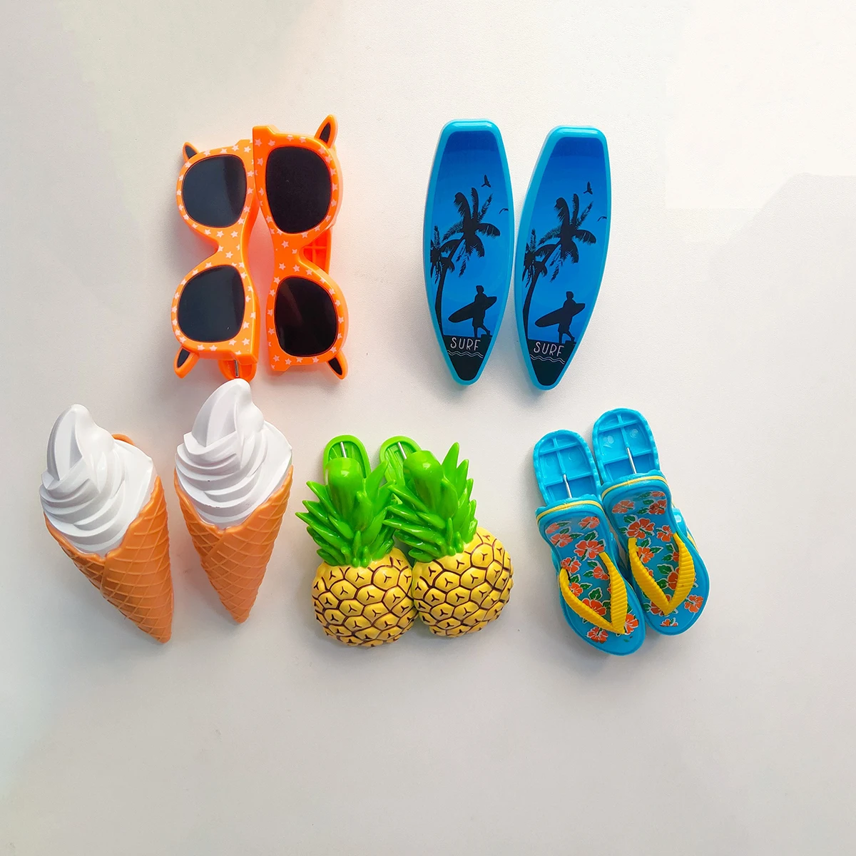 

2pcs Beach Towel Clips Clothes Pegs Quilt Peg For Laundry Sunbed Lounger Home Bathroom Drying Racks Retaining Clips