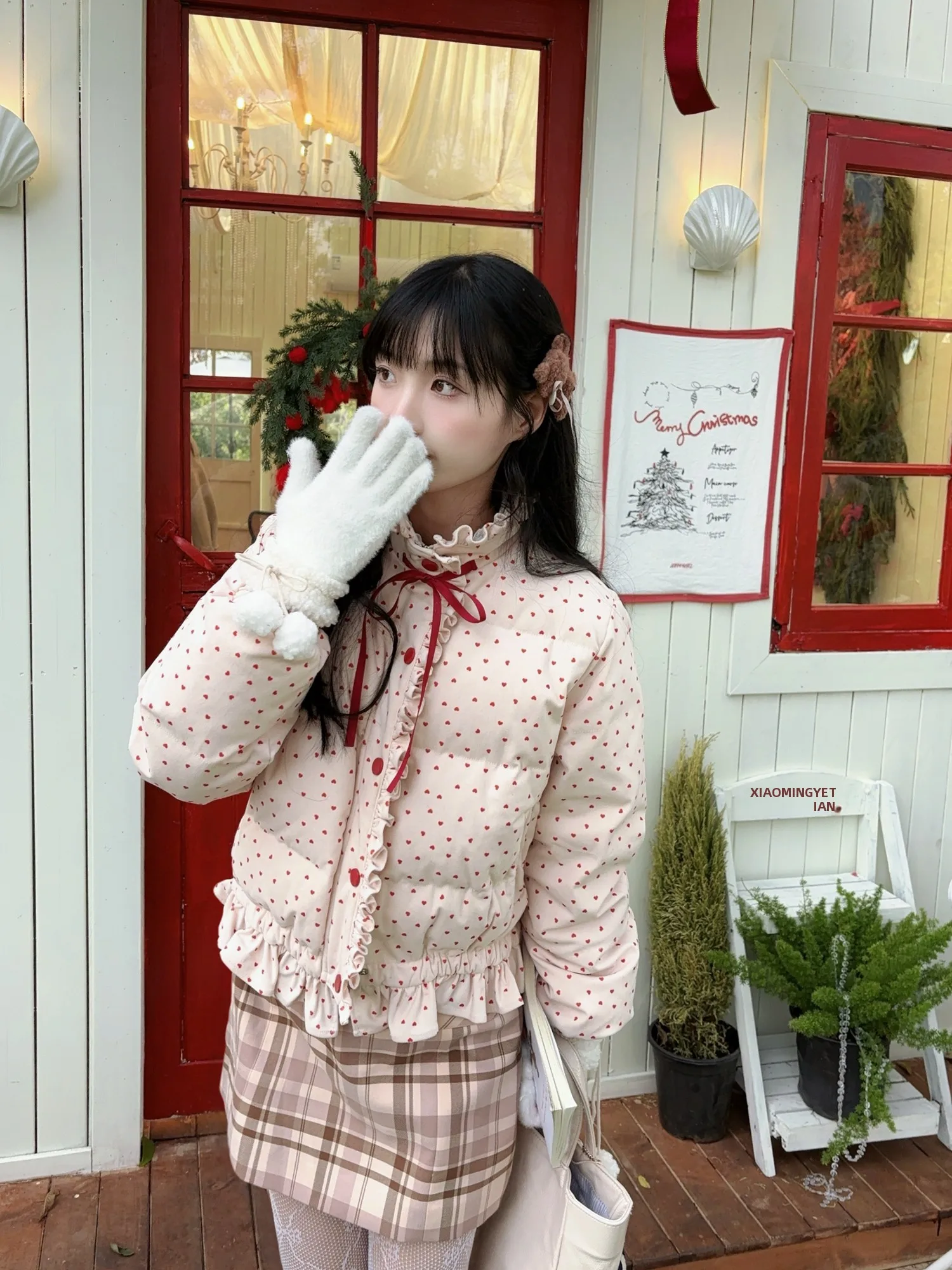 

Honeyrubao Red Polka Dot Color Blo down Jaet with Bow Tie Thiened White Du Feather Women's Winter Coat