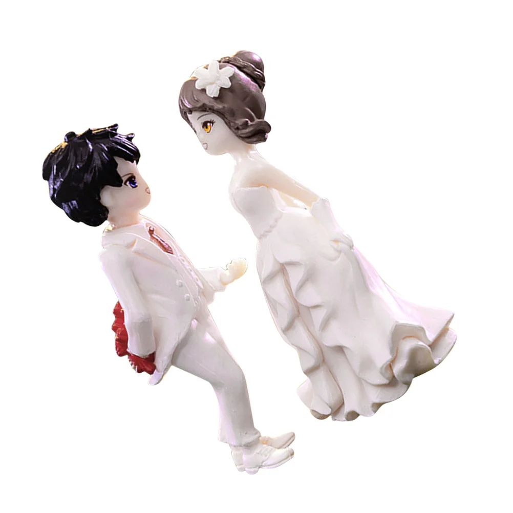 

1Set Resin Wedding Couple Ornament Good for Desktop Cake Decoration Remember Wonderful Times Couple Figurines Wedding Cake Decor