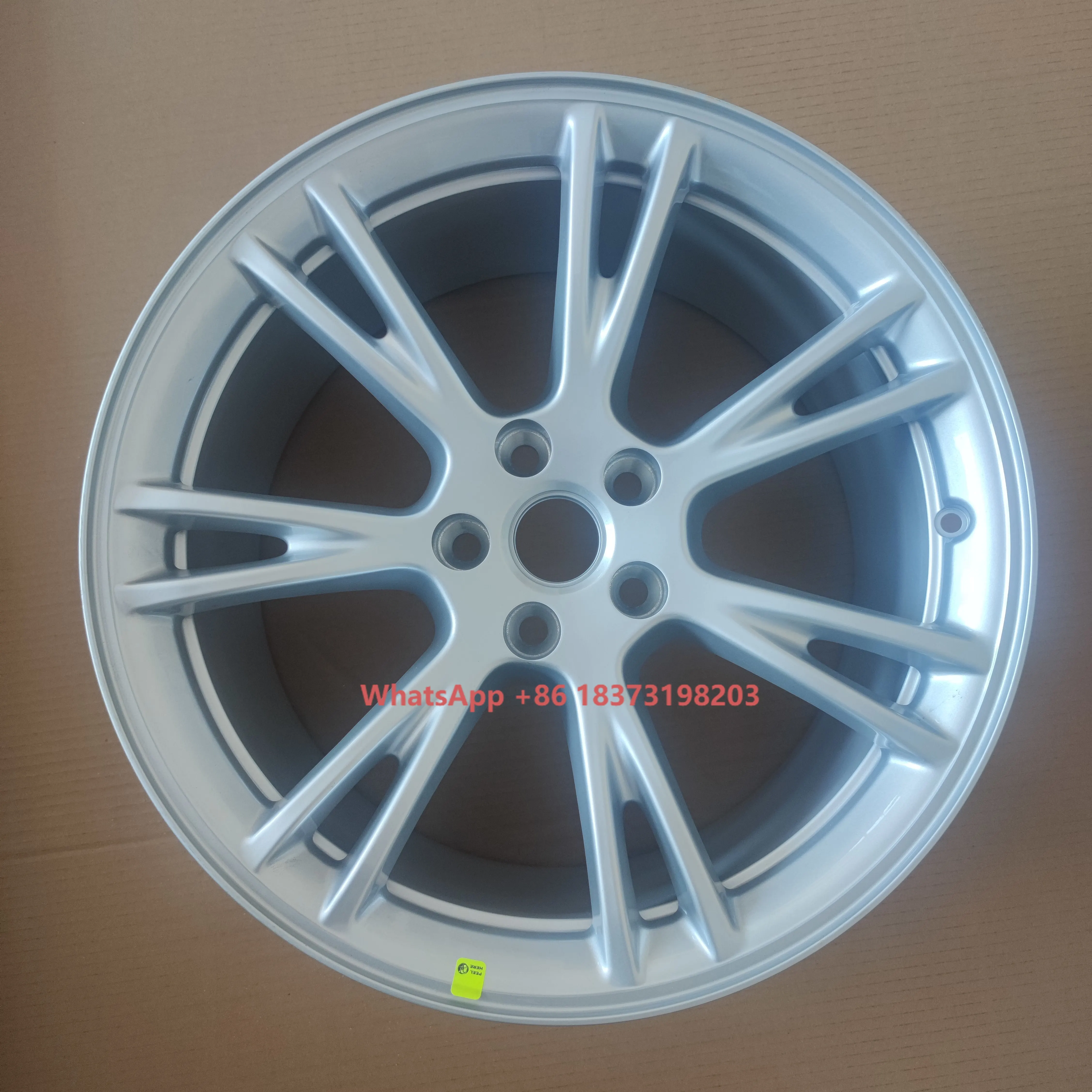 

Original 19 Inch OE Wheel Hub for Model Y 19X9.5J ET4 New Condition Replacement Part 1188222-00-B 3488222-00-A