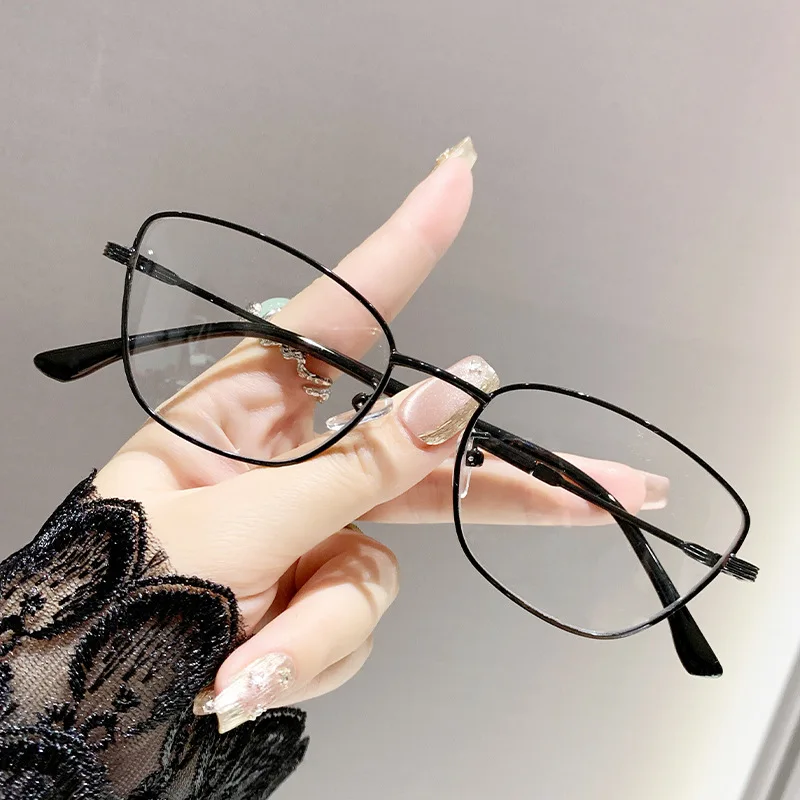 Katzenaugenbrille mit Metallrahmen, hochwertige Kurzsichtigkeitsbrille mit kleinem Rahmen, transparente Anti-Blaulicht-Brille