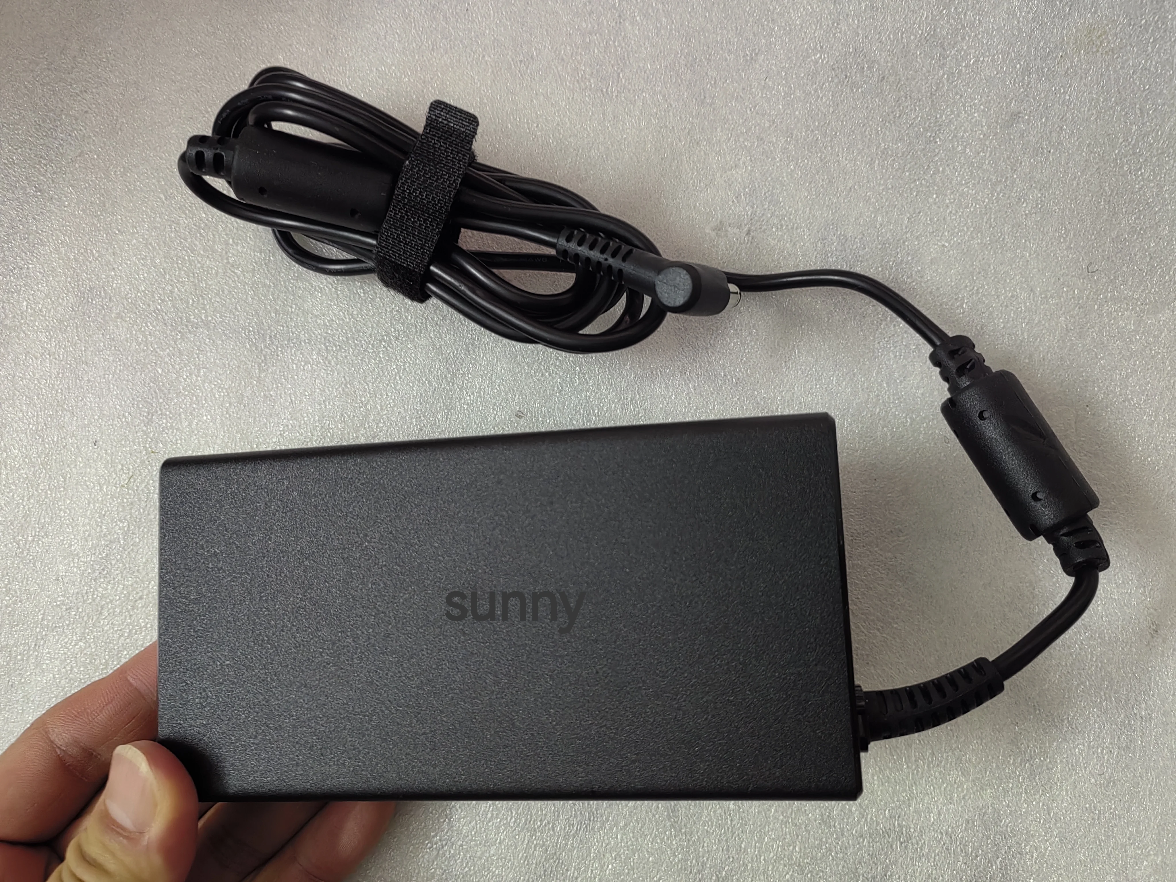 OEM Chicony 19.5V 9.23A 5.5mm*2.5mm 180W A17-180P1A A180A025P for Clevo 960RF/Sager NP8967 RTX2070 Gaming Laptop AC Adapter