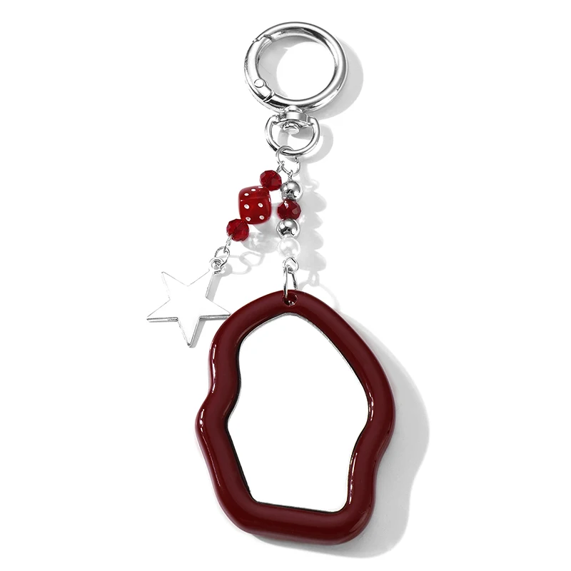 Exquisiter Schlüsselanhänger mit rotem Herz und Schleife, vielseitiger Handyanhänger, modischer Rucksackanhänger, Accessoires, Geschenke