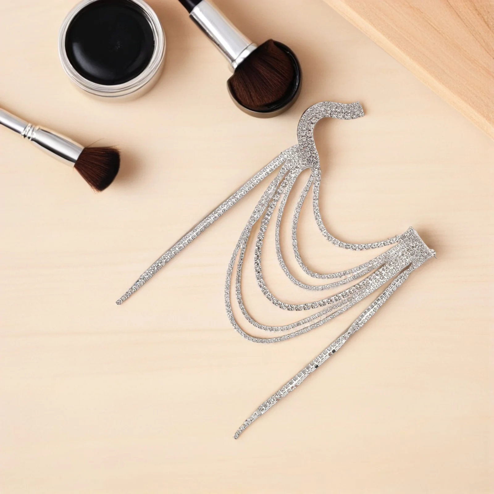 

1pcs Long Tassel Rhinestone Brooch Pin Multi-Layered Sparkly Lapel Jewelry For Women Suit Dress Sweater Collar Chain Decor Party
