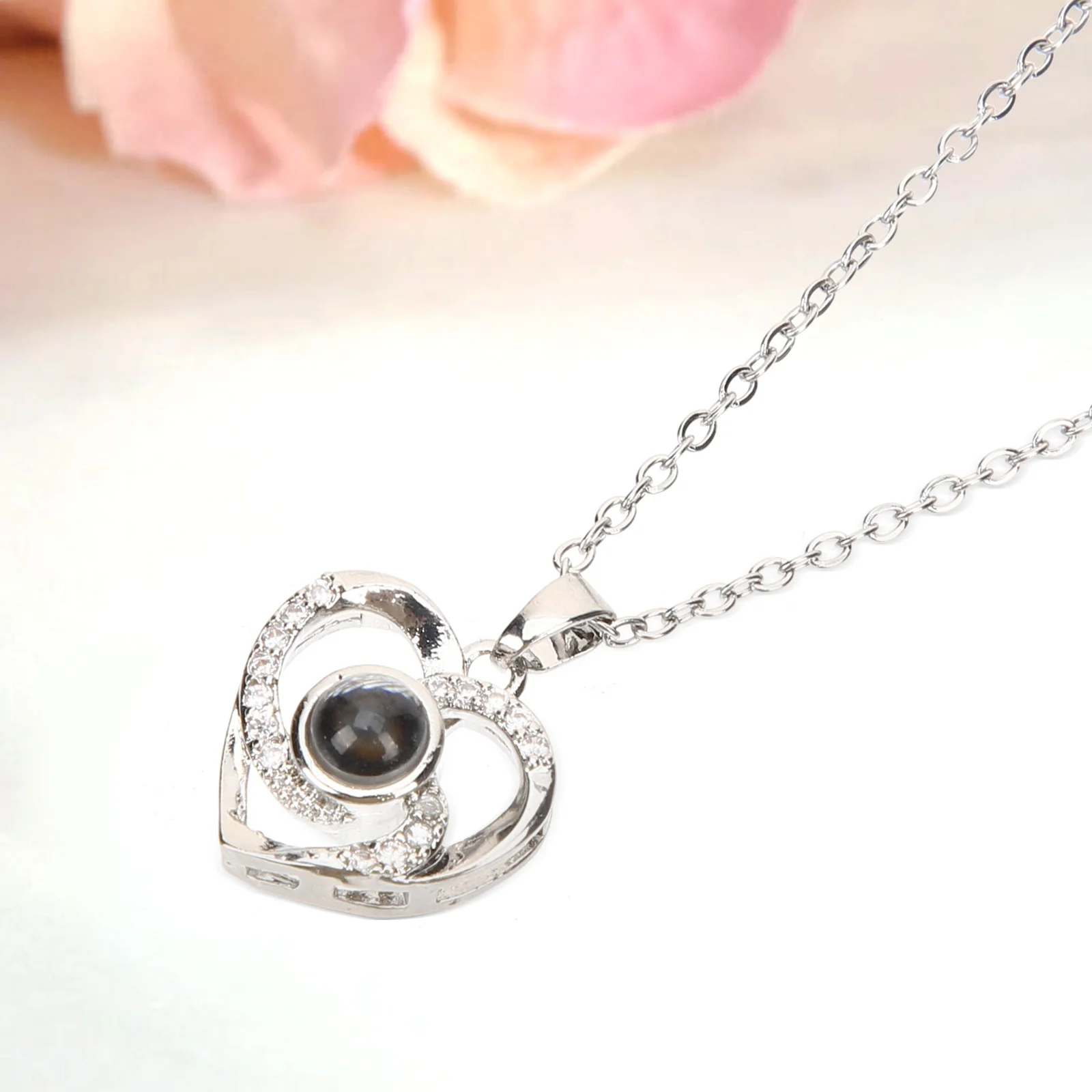 

Projection Necklace Languages I Love You Heart Pendant Rhinestone Gifts Necklaces For Girlfriend For Her Girlfriend Women