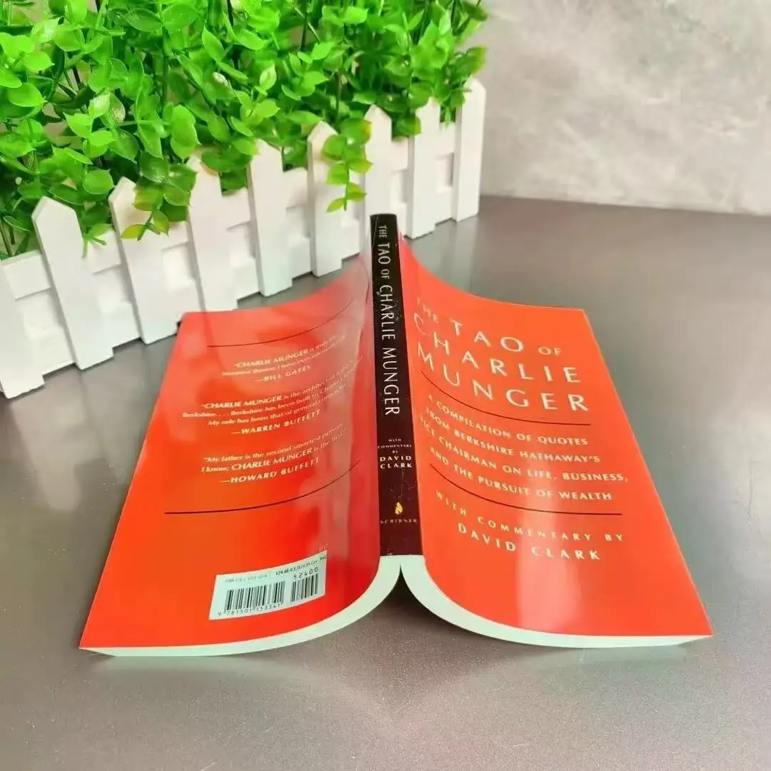 Libro de bolsillo del Tao de Charlie Munger en inglés