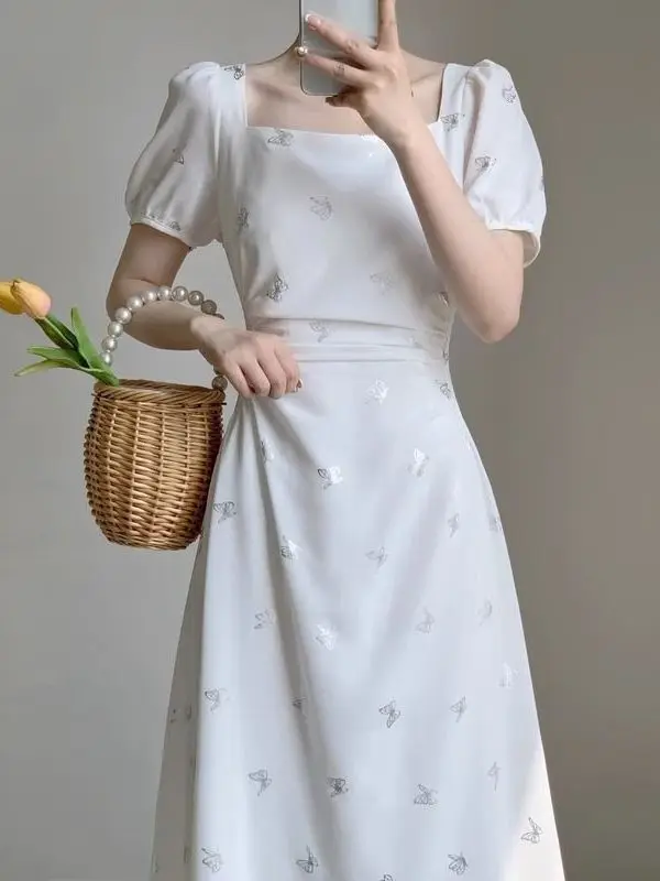 Robe à col carré papillon blanc haut de gamme pour femme, nouveau style français, beau tempérament, petite et fraîche, premier 5Y4V, été