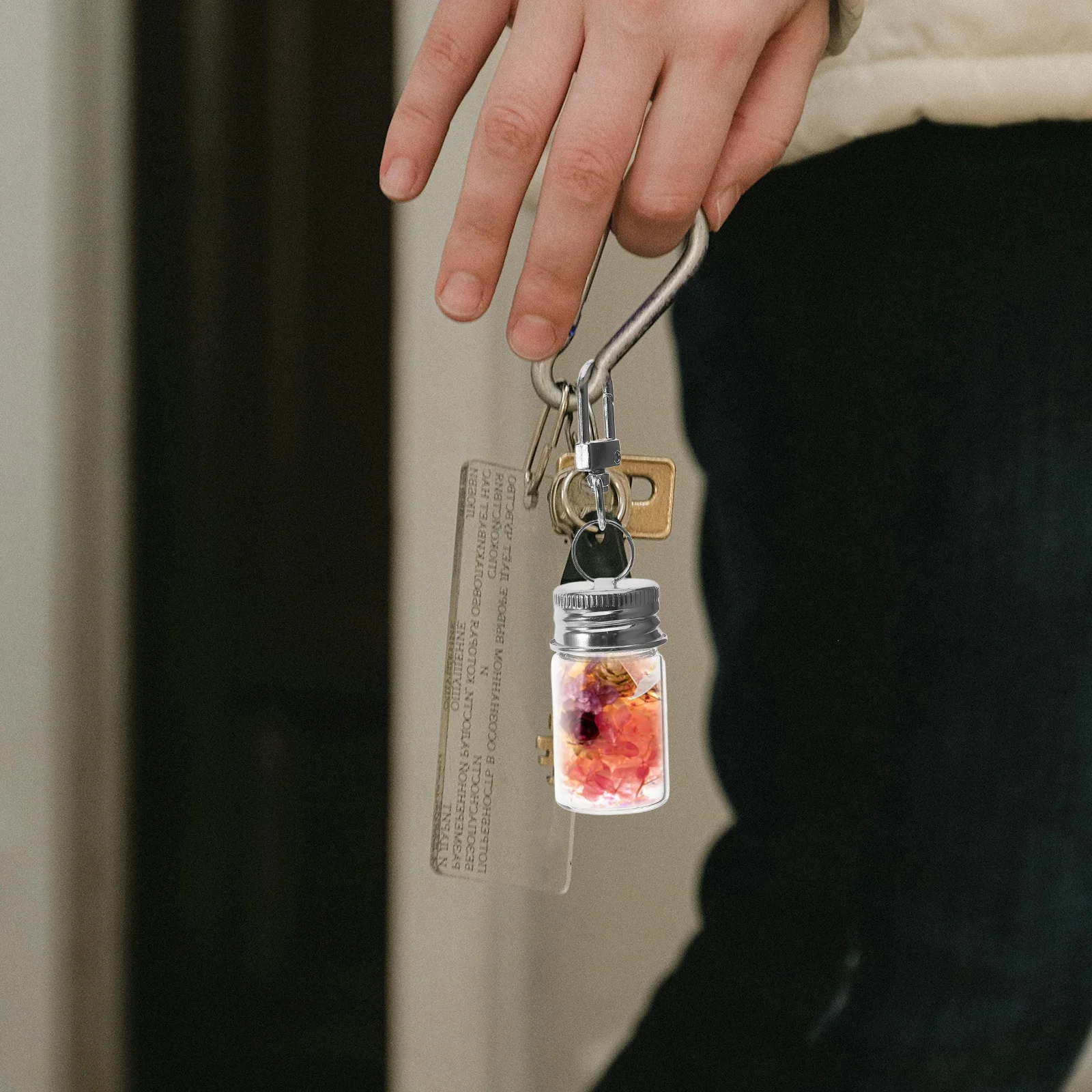 

5Pcs Mini Glass Bottle Keychains Clear Small Vials for DIY Wishing Drift Bottles Creative Crafts Perfume Ornaments