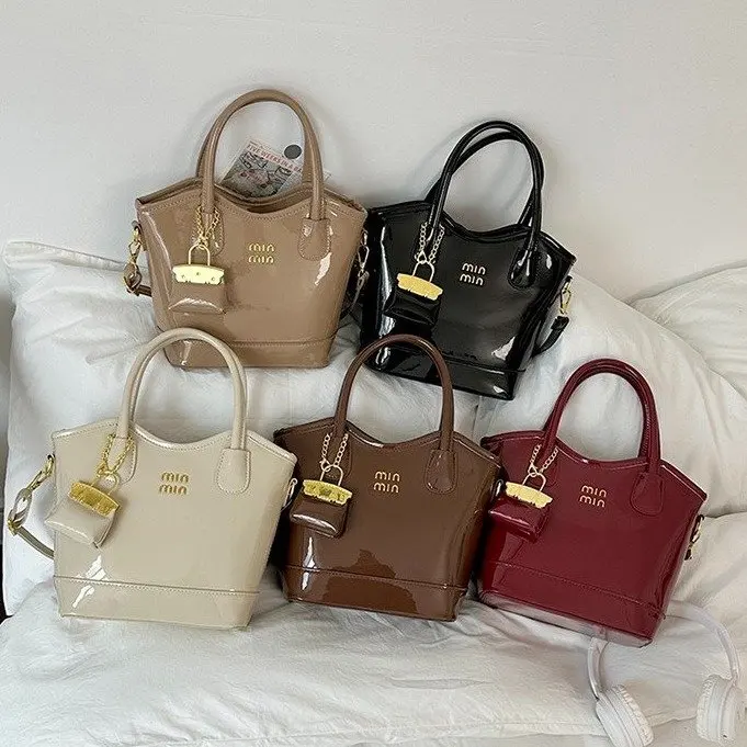 

2026 New Colorblock Cracked Leather Handbag for Women Designer Fashion Shoulder Crossbody Purse Chic Premium Versatile Trendy