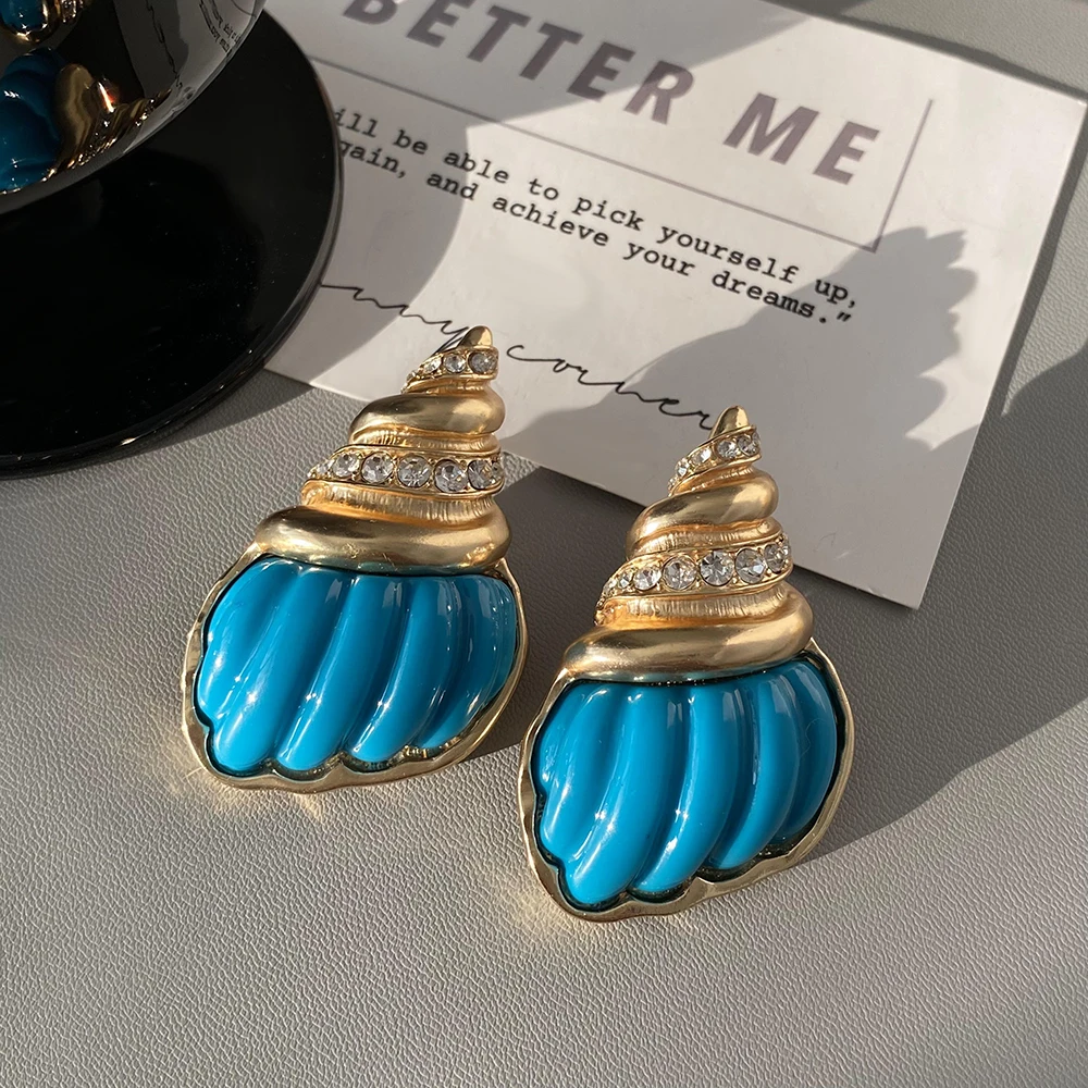 AENSOA Vintage Blue Resin Conch Shaped Drop Earrings for Women Gold Color Metal Rhinestone Shell Earring Vacation Party Jewelry