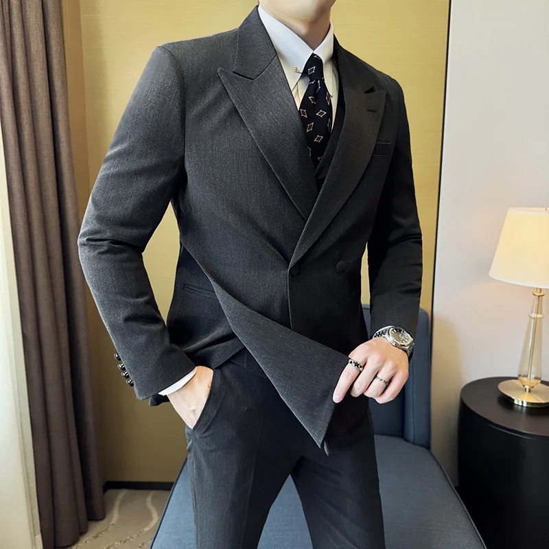 بدلة جاهزة على الطراز الكوري عالية الجودة بتصميم عصري وعصري، طقم بدلة مزدوجة الصدر مكون من ثلاث قطع