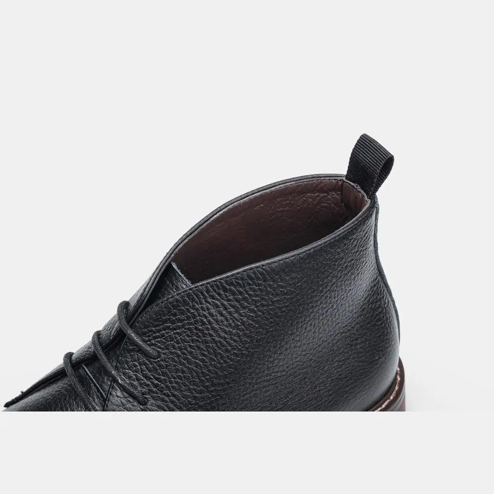 Herrenstiefel aus echtem Rindsleder, knöchelhohe Stiefel für Herren, schicke, lässige Herrenstiefel mit zwei Ösen zum Schnüren. – Detail 7