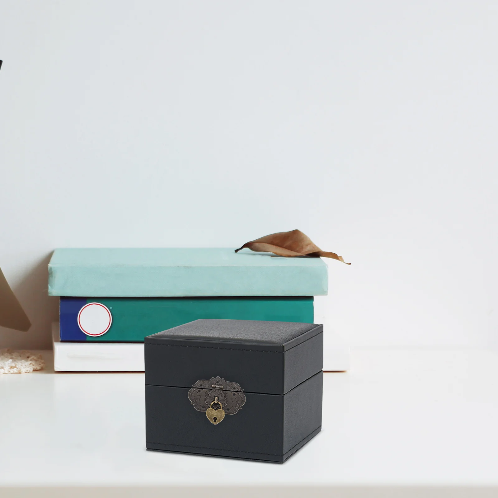 

Small Hasp Latch Vintage Lock Retro Decorative Treasure Chest Jewelry Boxes Buckle