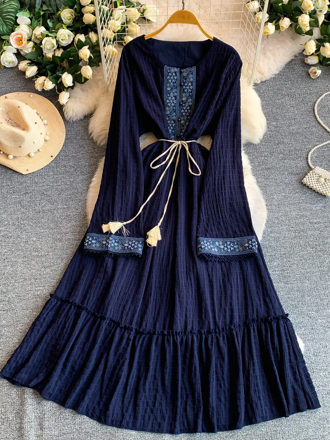 Women's Dark Blue Camisole Dress French Elegant Vintage Long Dress Loose Single Breasted Round Neck Maxi Dress for Women Summer