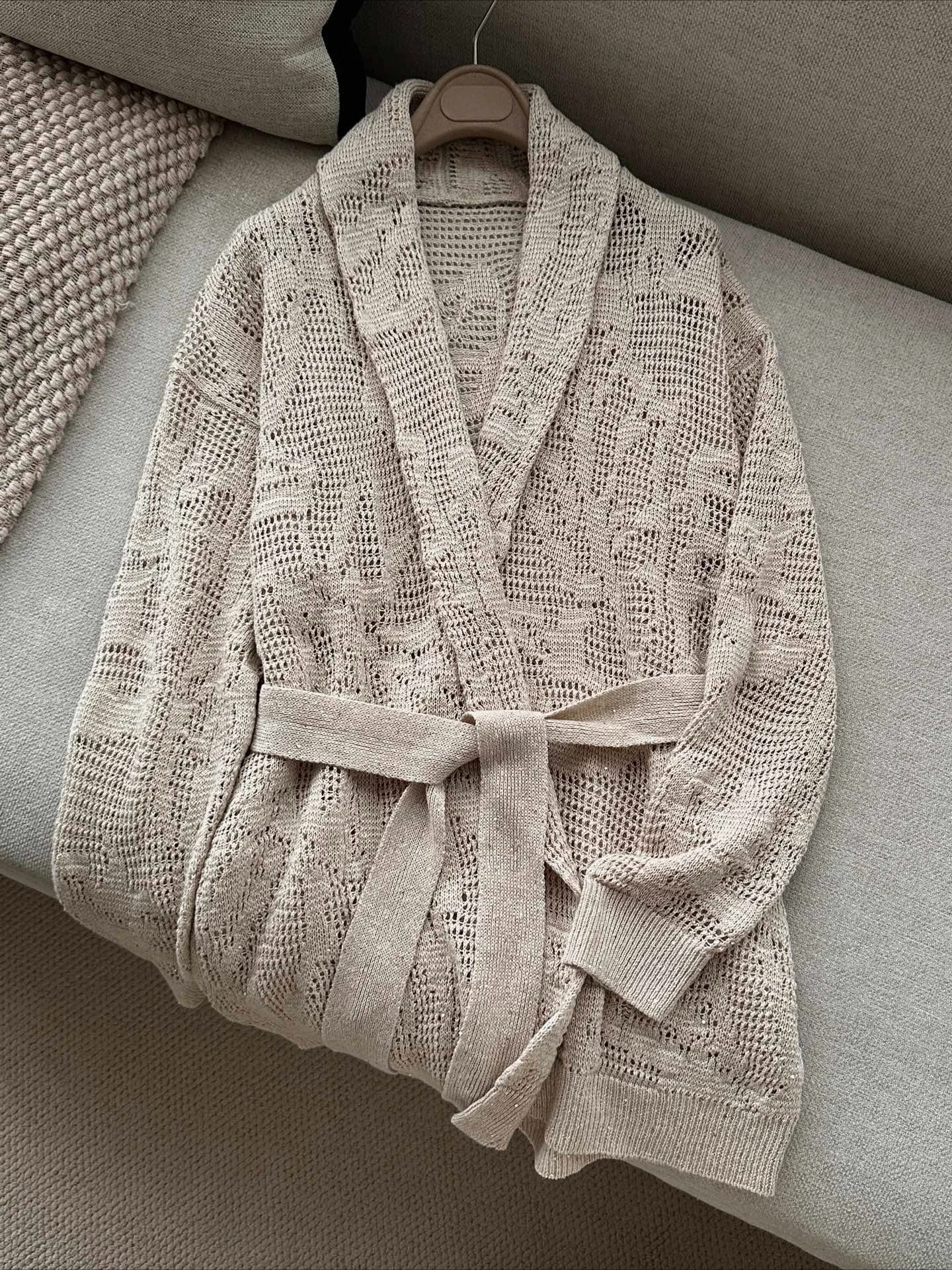 Veste décontractée rétro style paresseux avec col croisé brodé et perles incrustées, manches longues, style vacances, cardigan tendance à lacets
