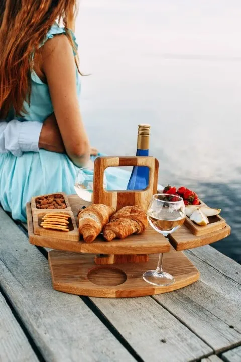 Portable wine plate Portable going out hanging wine glasses Fruit  Wooden picnic table Fruit  Integrated wine