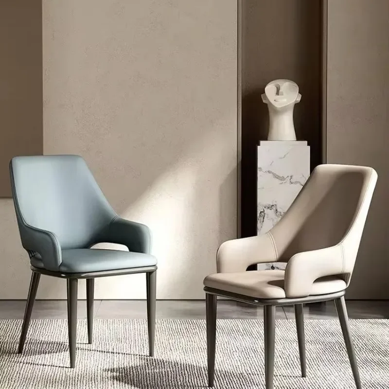 Sillas de comedor de cuero nórdico italiano para exteriores, sillas de lujo modernas para mesa y silla de habitación, diseño de restaurante de hotel de respaldo alto