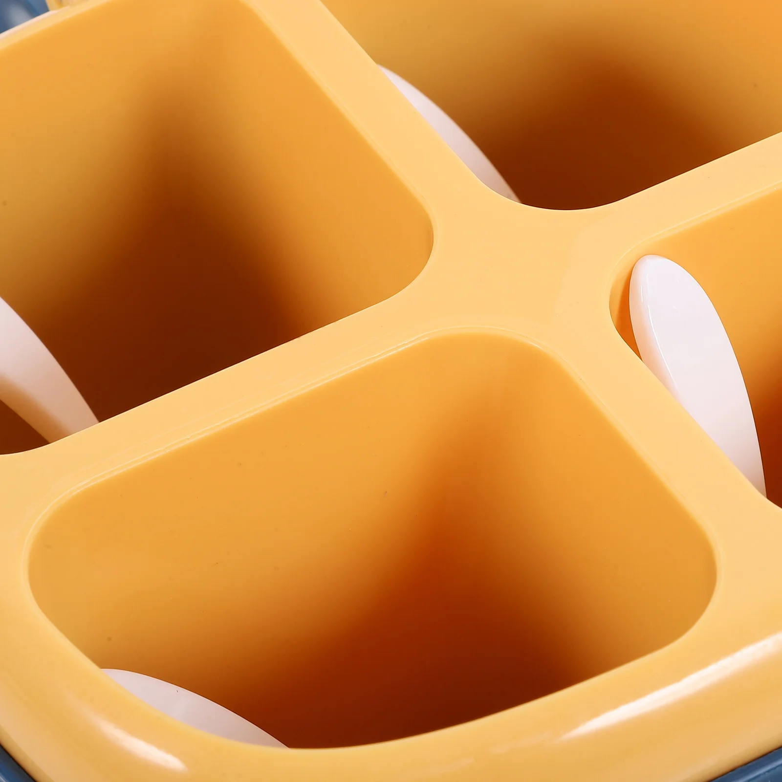 

Seasoning Box 4 Compartments Transparent Reusable Plastic Spice Container Kitchen Countertop Storage Space Saving