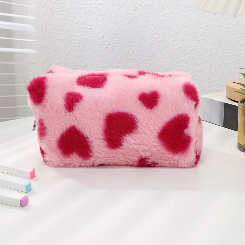 Cute Love Cosmetic Bag Plush Soft Girl Toiletry Bag for Makeup Travel Storage Makeup Organizer Pouch Student Pencil Case bags