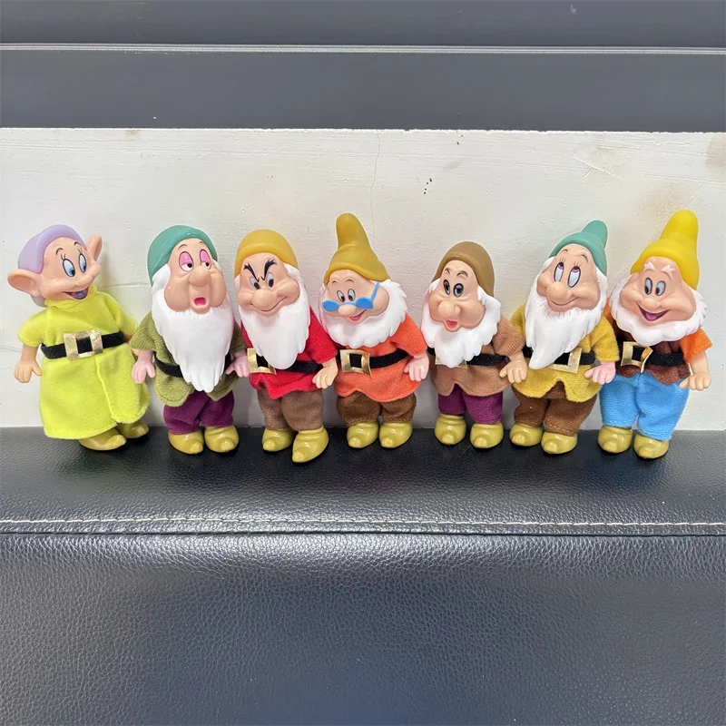 10cm Disney Snow White And The Seven Dwarfs 7pcs  Action Figure Toys Princess Pvc Dolls Collection Toys For Kids Birthday Gifts