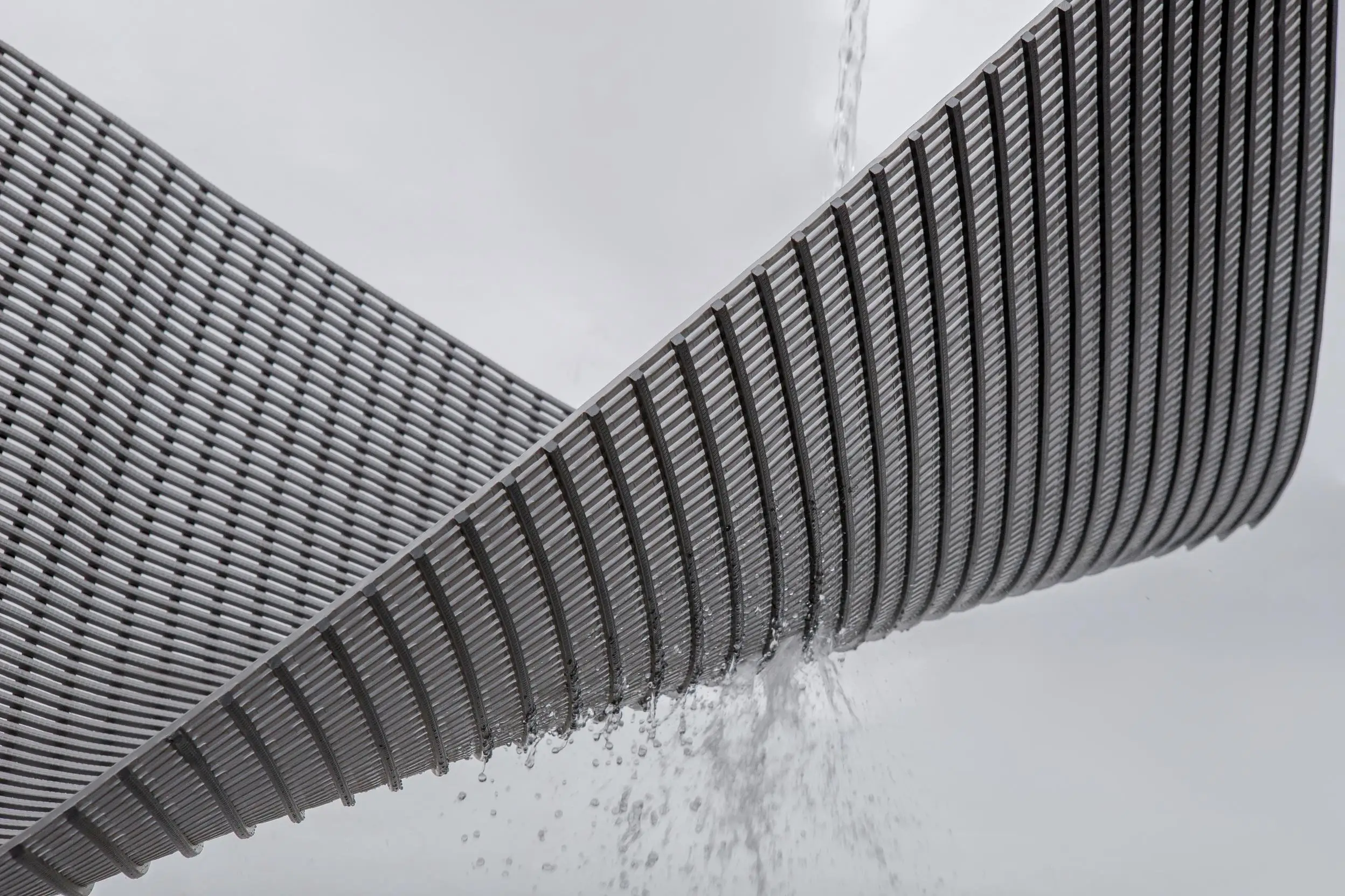 Self-Draining Ribbed PVC Wet Area Matting for Barefoot Traffic, Two-Layer Anti-Slip Poolside Shower Locker Room Floor Mat