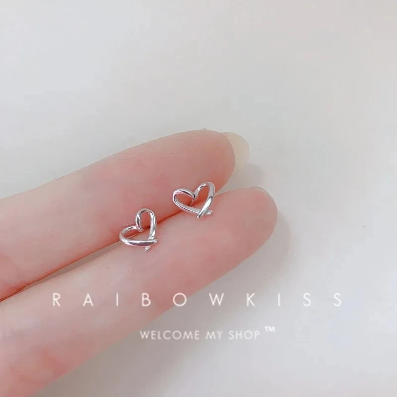 A Pair 925 Silver Needles Mini Stud Earrings for Women Heart Star Butterfly Dinosaur for Teens Simple Ear Piercing Jewelry