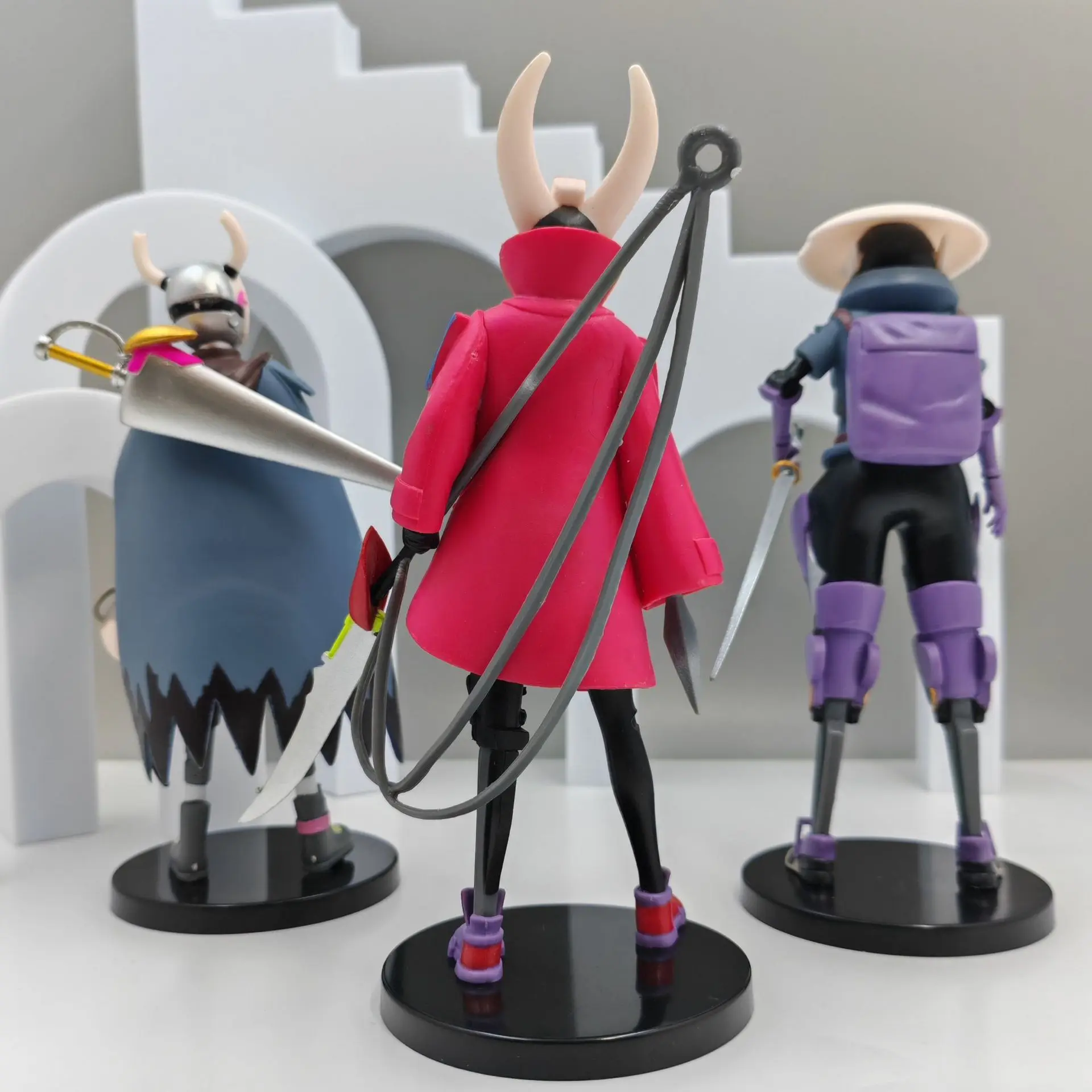 18ซม.อะนิเมะเกมHollow Knightรูปเสื้อผ้าอินเทรนด์Verของเล่นตุ๊กตาเดสก์ท็อปเครื่องประดับAction Figure PVC