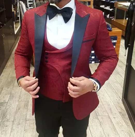Red Jacquard Men Suits Black Peak Lapel Wedding Costume Homme Slim Fit Tuxedos GroomProm Blazer Terno Masculino Jacket+Pants)
