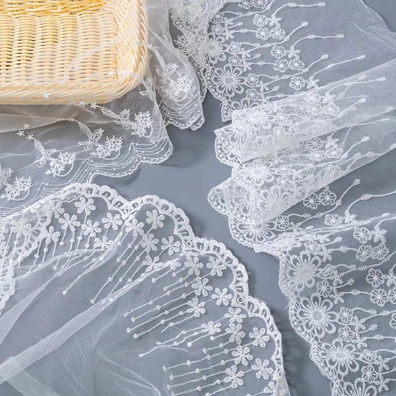 1 Yard White Soft Mesh Milk Silk Water Soluble Embroidery Lace Trim, Embroidered Floral Lace Ribbon for DIY Women‘s Apparel Skir