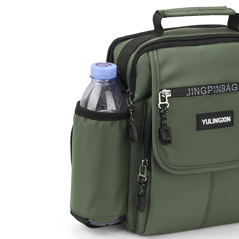 Sportliche quadratische Umhängetasche für Herren – Robuste, weiche Umhängetasche im College-Stil mit multifunktionalen Taschen – Detail 15