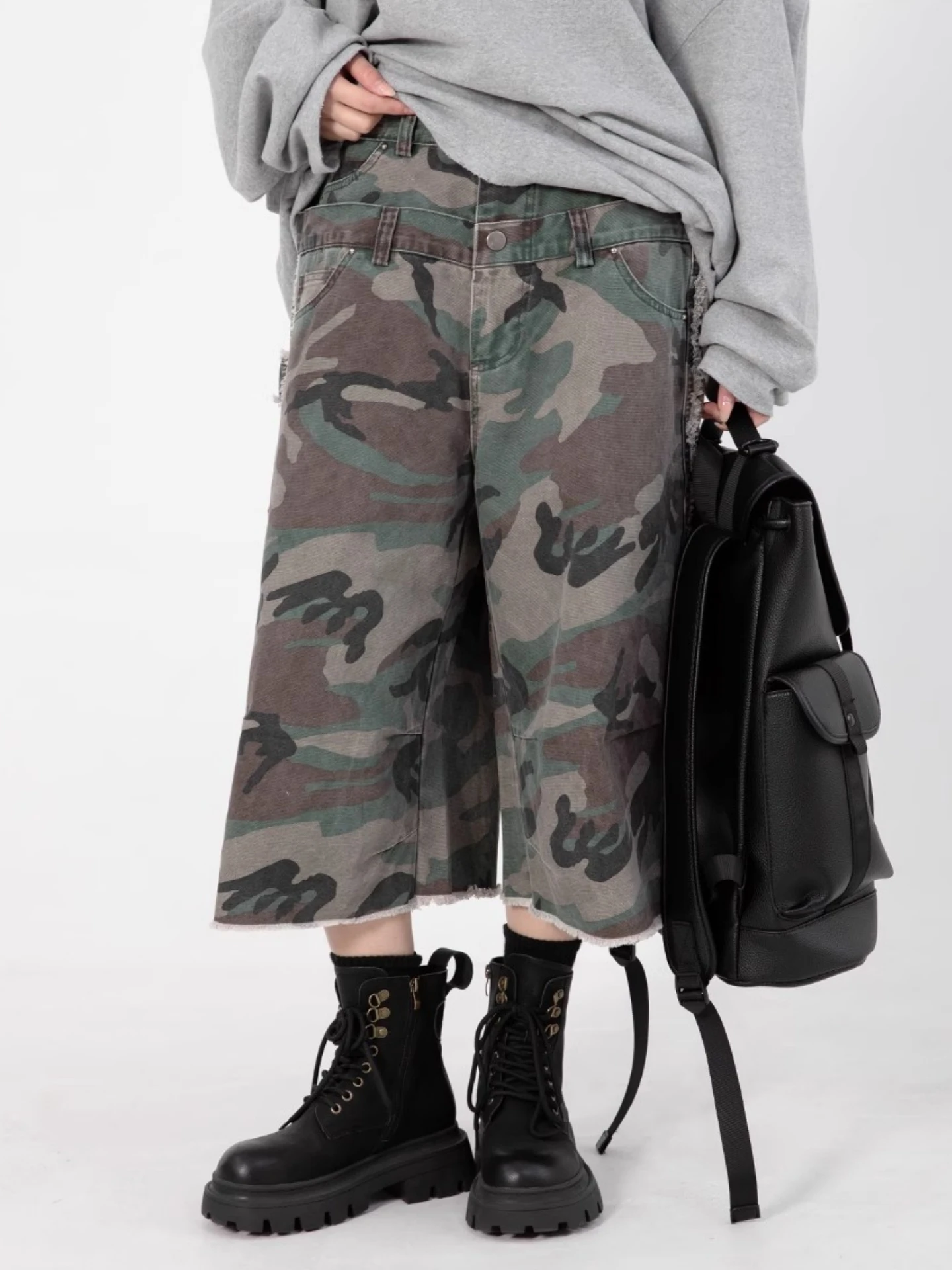 

ex Camouflage Loose Fit Distred Denim orts High Waist Wide Leg Casual Workwear Seven Inch Bootcut Jeans
