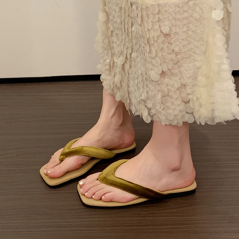 Summer New Women's Solid Color Velvet All-match Flat Flip-flops Korean Style Square Toe Comfortable Beach Flip-flops