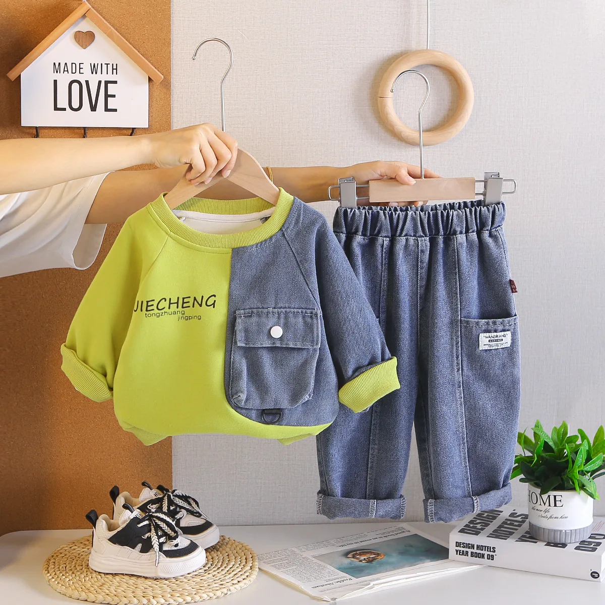 Toddler Boys Daily Play Wear 2PCS Patchwork Raglan Denim Spliced Letter Long Sleeve Tops & Denim Bottoms Kids Casual Clothes Set