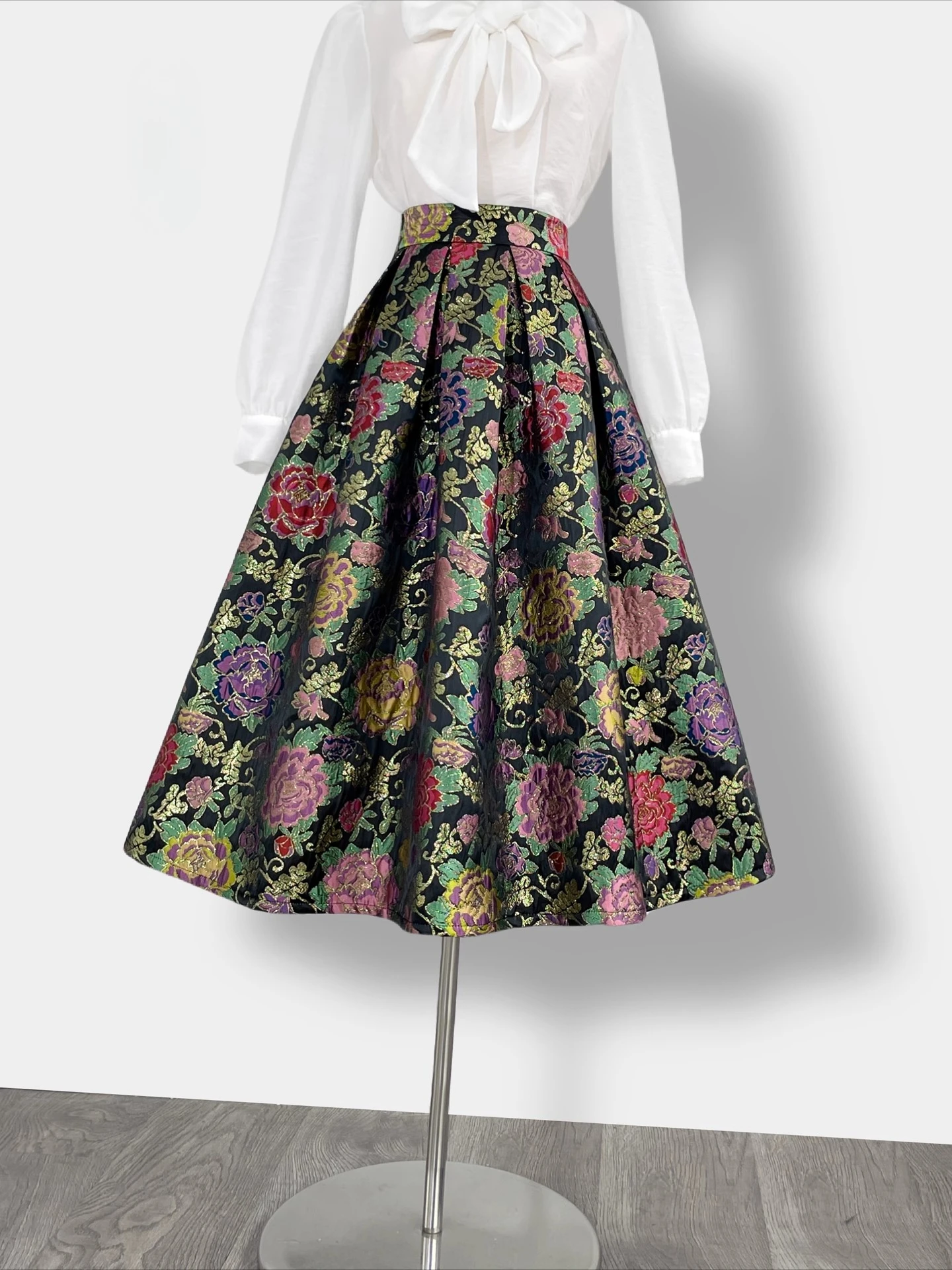 

Spring and Autumn New Women's Half Skirt, Fashionable Chinese Style Jacquard A-line Commuting Fluffy Skirt