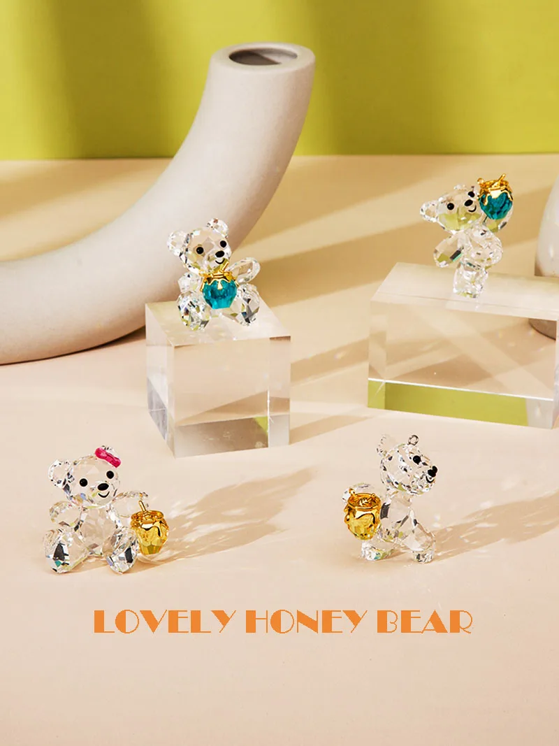 2024 New Crystal Lovely Honey Bear Fashion Ornament Car Trim Interior Christmas Decorations Gifts For Children Xmas craft