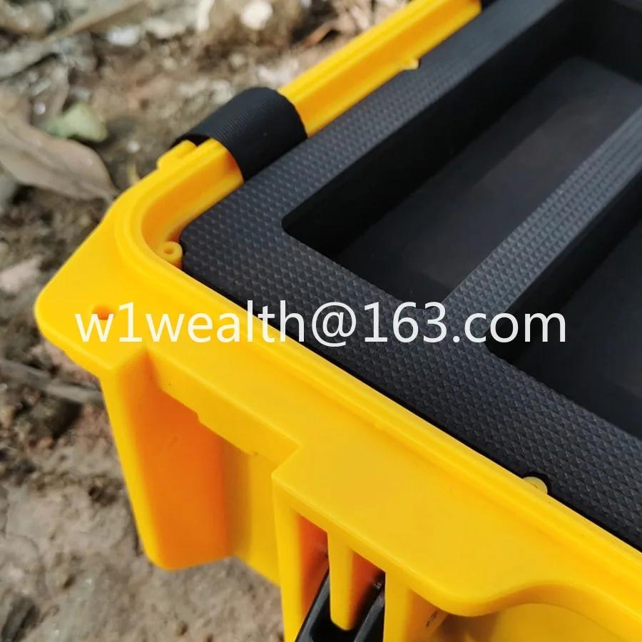 Waterproof and moisture-proof folding knife case EDC storage box Large butterfly short knife suitcase Small discount